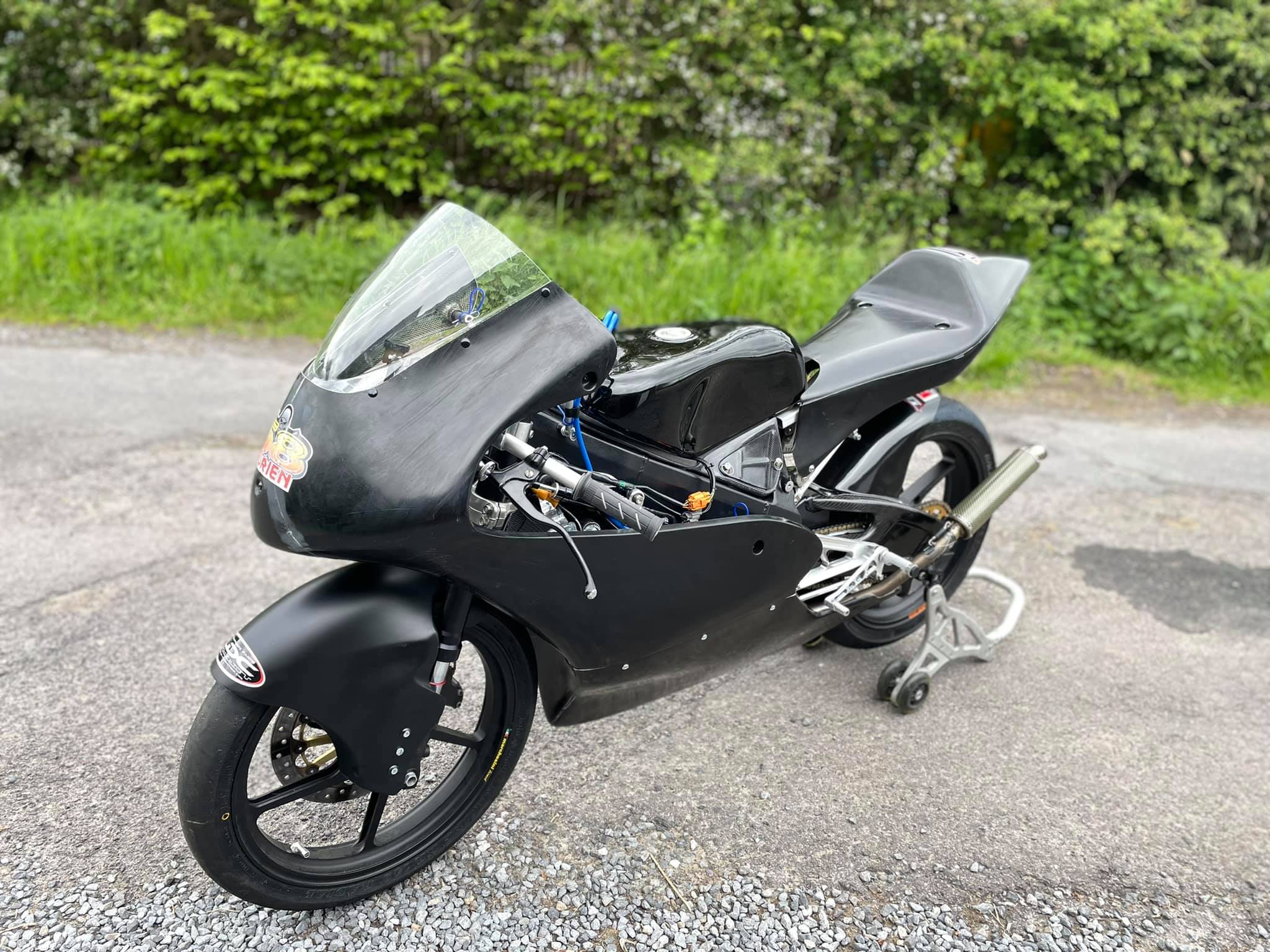 Garde boue avant Honda NX4 type Moto2 Aéro