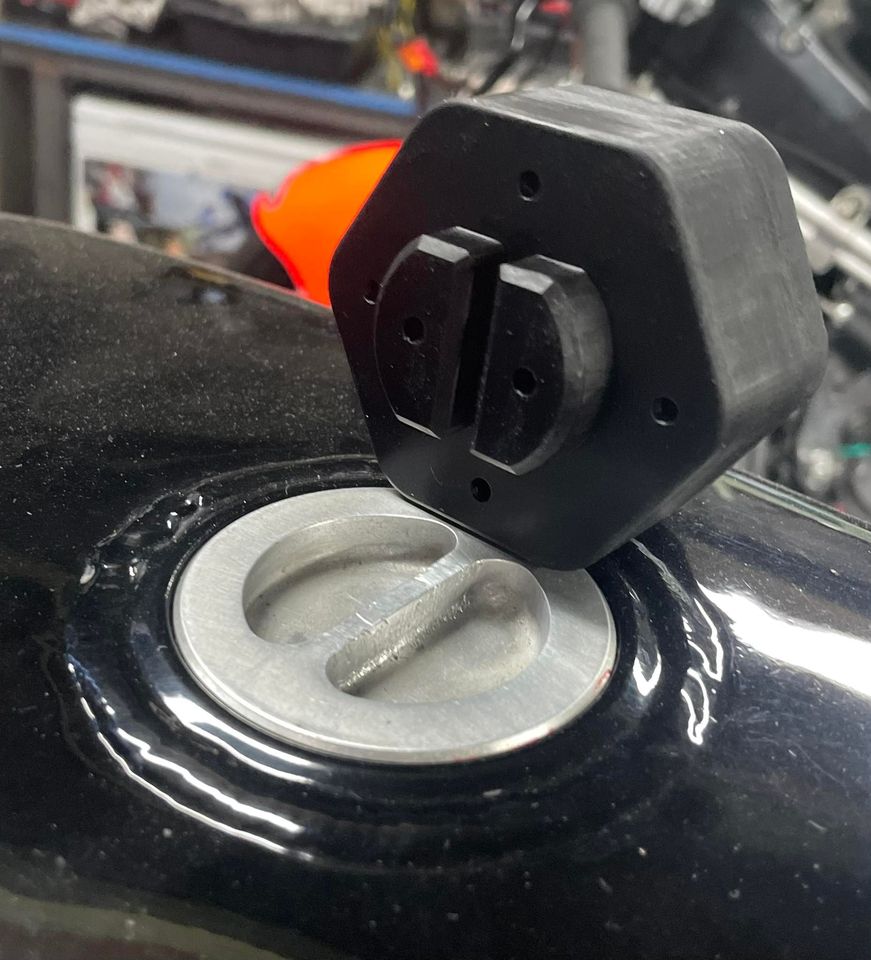Tool for cap tank Honda