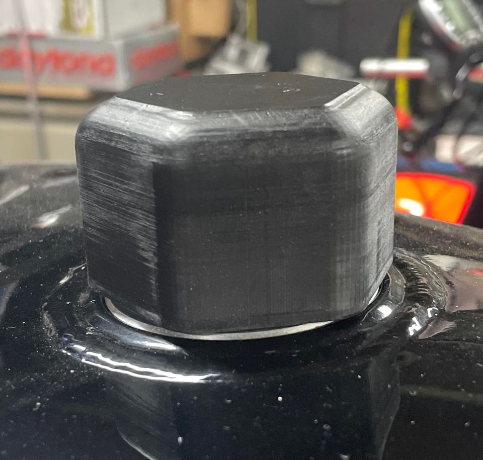 Tool for cap tank Honda